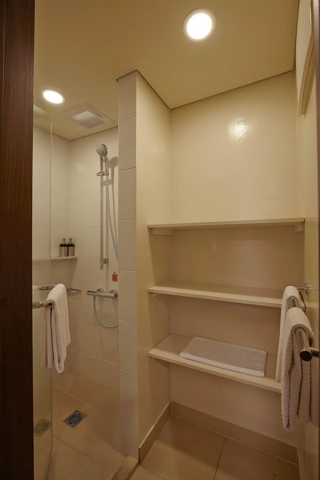 غرفة سوبيريور بسرير كوين للمدخنين، Axia South Cikarang Service Apartment 3/3