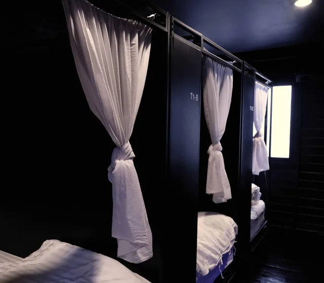 غرفة ثلاثية بثلاثة أسرّة بحمام مشترك، Kloem Hostel - Adults Only 3/5