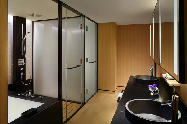 Suite, The Ritz Carlton Kyoto 1/1