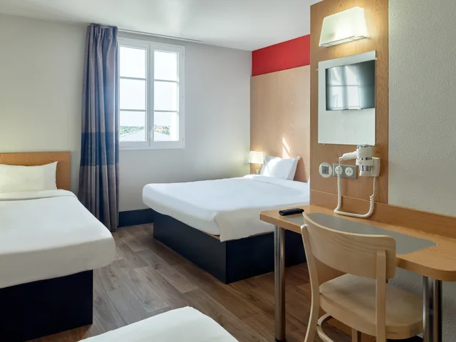 Quadraple، B&B Hotel at Disneyland Paris 2/4