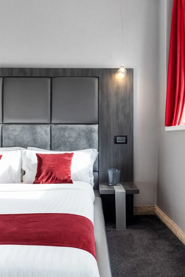 غرفة قياسية مزدوجة، The Bryson Hotel 7/10