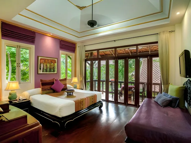 Gold, Forest, King Bed, Pool View, Sofa, Near the Pool، Rabbit Resort 1/1