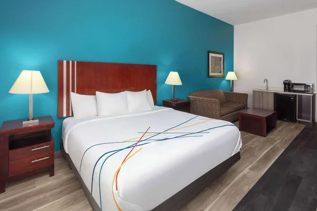 غرفة بسرير كينج، La Quinta Inn And Suites By Wyndham Woodward 4/9