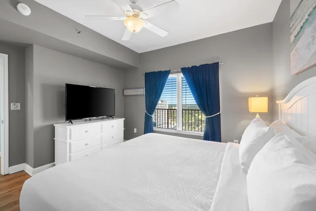 شقة سكنية بسرير كينج وسرير بطابقين بإطلالة على البحر بغرفتي نوم مع أريكة، Shores Of Panama By Panhandle Getaways 4/10