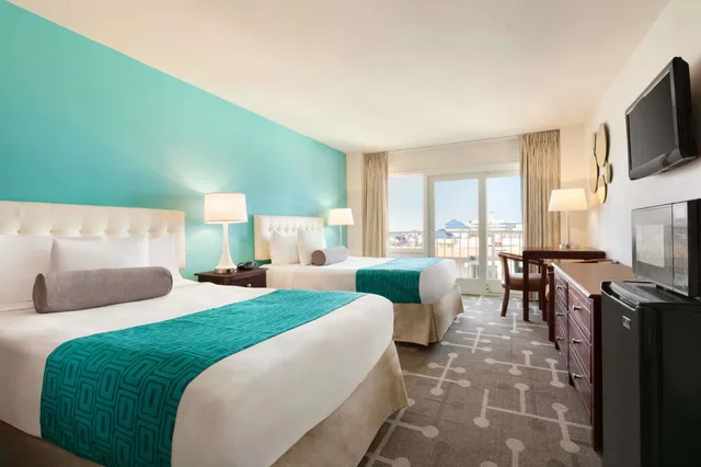 Room, 2 Double Beds, Ocean Front، Howard Johnson Plaza Hotel By Wyndham Ocean City Oceanfront 1/8