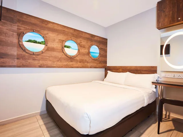 Standard, Double Bed, No Window، ibis budget Singapore Selegie 1/7