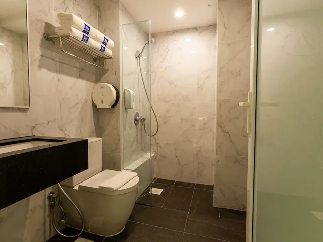 Deluxe, Double and Twin Beds, Ibis budget Singapore Gold 4/5