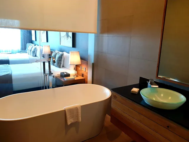 غرفة تنفيذية، Escala Tagaytay 4/6