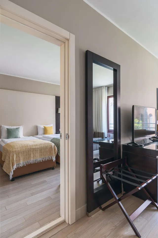 غرفة عائلية بأربعة أسرّة، Lions Garden Hotel 4/10