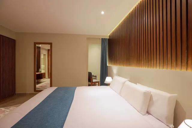 Standard, King Bed, Pyramid Front Hotel 1/8