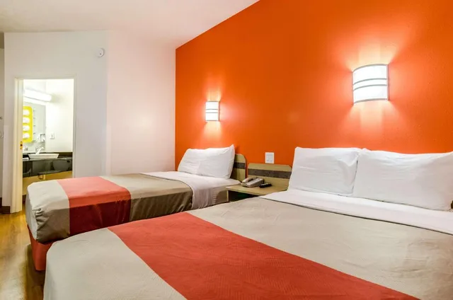 2 Full Beds - Non-Smoking، Motel 6 Kearney, NE 5/10