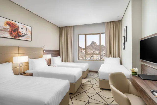 غرفة رباعية لذوي الإعاقة، ورجا هوتيل أل نور(Wirgan Al Noor, Tapestry Collection by Hilton) 1/1