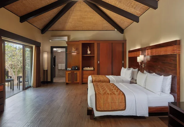 Hilltop, Bungalow, 2 Queen Beds، Two Seasons Coron Island Resort 1/3