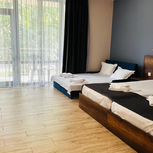Room, Double Bed, Large, Queen Nelly Park 9/10
