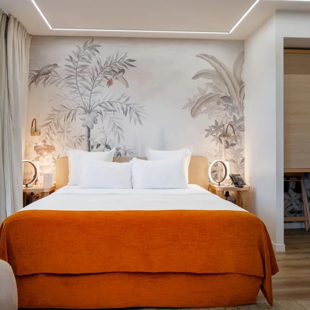 غرفة سيغنتشر بسرير كينج بشرفة، Grand Hotel Saint Michel 4/10