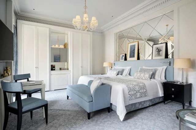 Standard, Twin Beds, The St Regis Rome 2/5