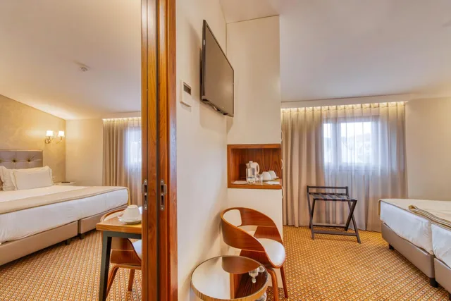 غرفة ديلوكس عائلية، Hotel Lis Batalha 1/7