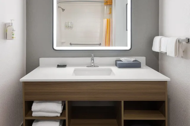 جناح بسرير كينج بغرفة نوم واحدة، La Quinta Inn & Suites by Wyndham Chattanooga - East Ridge 6/6