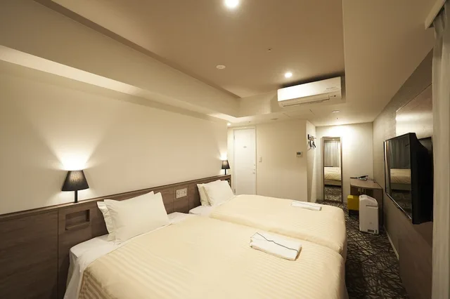 غرفة بريميوم بسريرين منفصلين للمدخنين، SOTETSU FRESA INN GINZA-NANACHOME 1/3