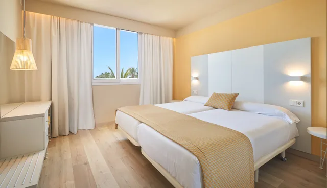 1 Bedroom, Select, Superior, Apartment, Twin Beds, Pool View, 2 Sofa, Jetted Tub، Protur Vista Badia Aparthotel 1/2