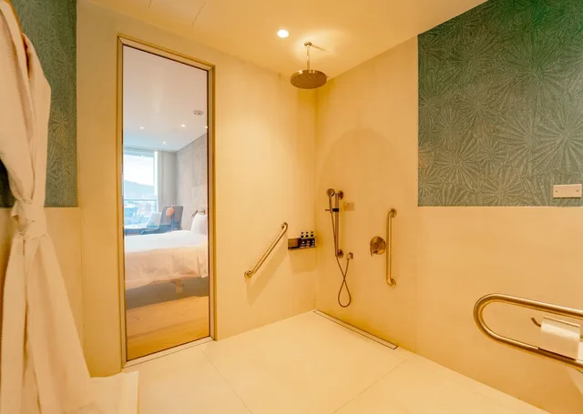غرفة بريميوم بسرير كينج لذوي الإعاقة، Go Quito Hotel 8/8