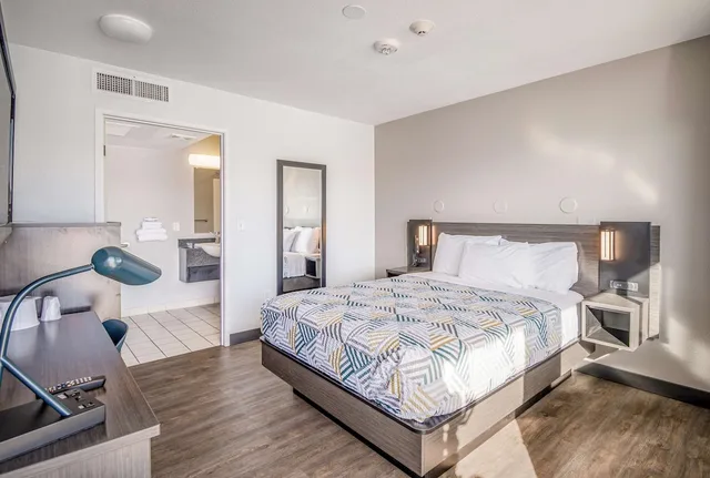 غرفة قياسية بسرير كوين، Motel6 Elko, NV 2/5