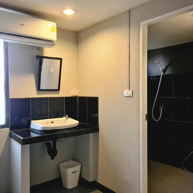 غرفة عائلية بحمام خاص، The 8 Factory Hostel Phitsanulok 5/5