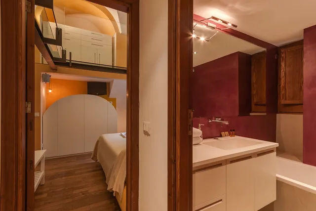شقة بسرير كوين وسرير فردي مع أريكة، Rome Accommodation - Coronari 10/10