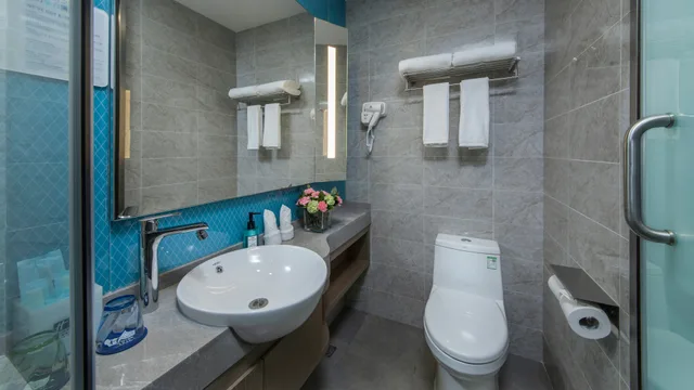 Standard, Twin Beds, Holiday Inn Express Xichang City Center 6/6