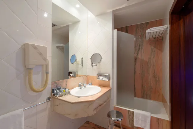 غرفة قياسية بسريرين منفصلين، Hotel Murcia Rincon de Pepe Affiliated by Melia (ex Tryp Murcia) 3/4