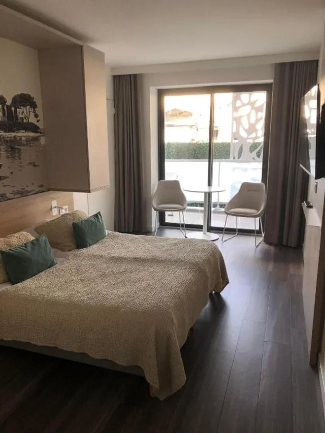 Room, Double or Twin Bed, Lagrange Apart Hotel - Les Jardins de l Olympie 1/4