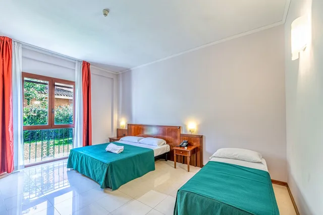Superior, Triple, Le Torri Hotel 2/6