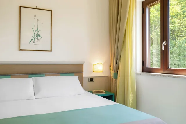 Superior, Double Bed, Private Bathroom, Sofa, Hotel La Torre 1/3