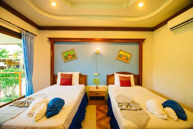 Superior, Double Bed, Beach Side، Lanta Nice Beach Resort 1/8