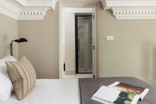 Room, 2 Double Beds, 3 Double Beds, Native Hyde Park 2/9