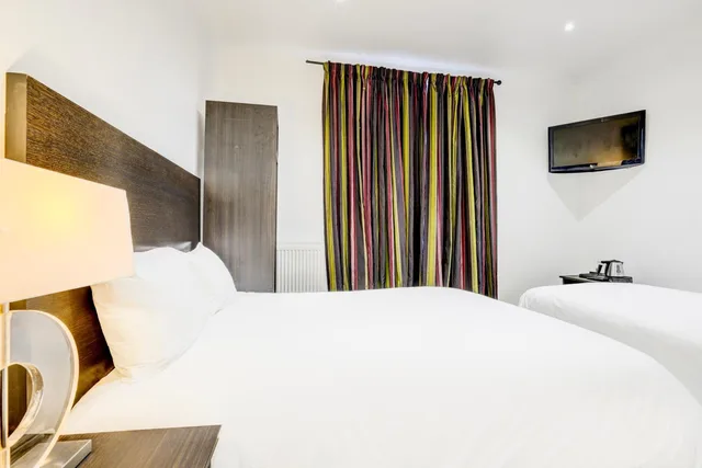 غرفة قياسية ثلاثية، London Shelton Hotel, Finsbury Park 5/6