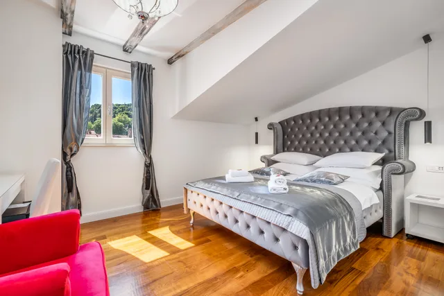 Comfort, City View, Galeria Valeria Seaside Downtown - MAG Quaint & Elegant Boutique Hotels 1/8
