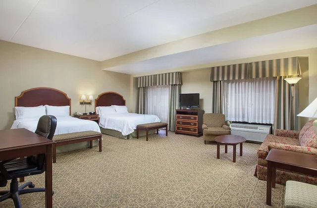 استوديو بسريرين كوين مع أريكة لذوي الإعاقة، Hampton Inn Pikeville 2/10