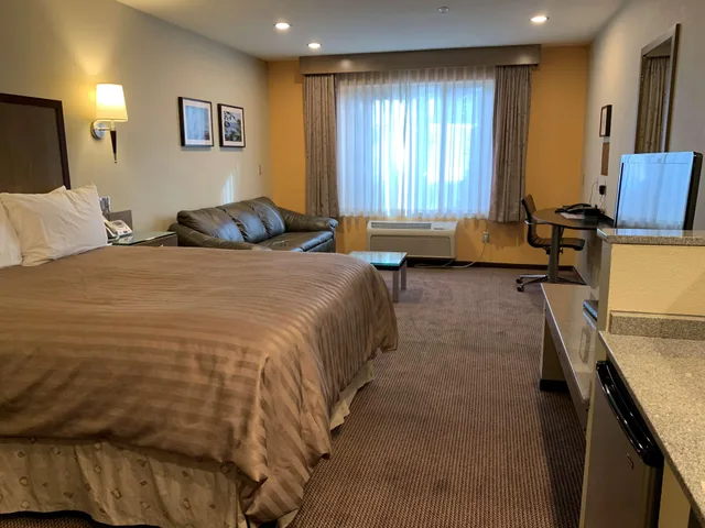 غرفة بسرير كوين، Best Western Snowcap Lodge 1/3