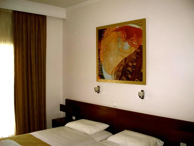 غرفة ثلاثية، Hotel Kostis 4/6
