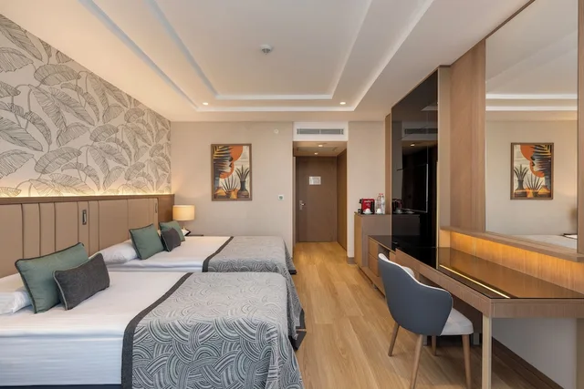 غرفة سوبيريور، Miracle Resort Hotel 2/4