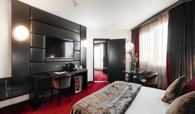 جناح بسرير كينج، Palladia Hotel 3/6