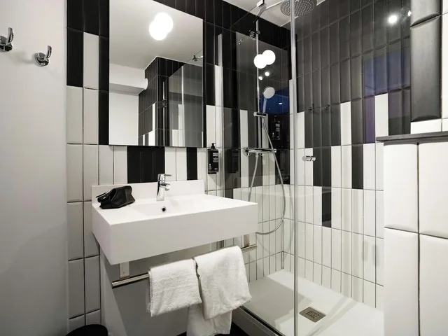 غرفة قياسية بسريرين منفصلين، ibis Styles Paris Porte de Versailles - Mairie d'Issy 4/6