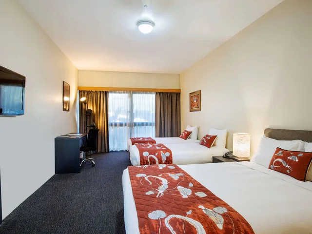 غرفة عائلية بسرير كوين وسريرين منفصلين، Kakadu Crocodile Hotel 1/10