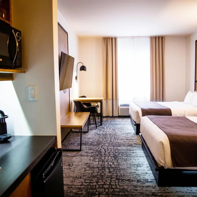 Classic, Courtyard Side View، AX Hotel Mont Tremblant 5/10