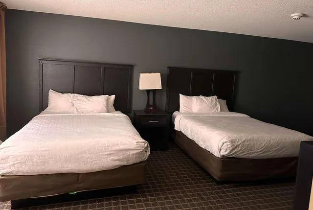 جناح استوديو بسريرين كوين، Days Inn & Suites by Wyndham Muskegon 6/10