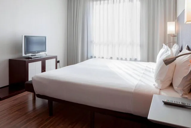 جناح بسرير كينج، AC Hotel by Marriott Madrid Airport 3/6