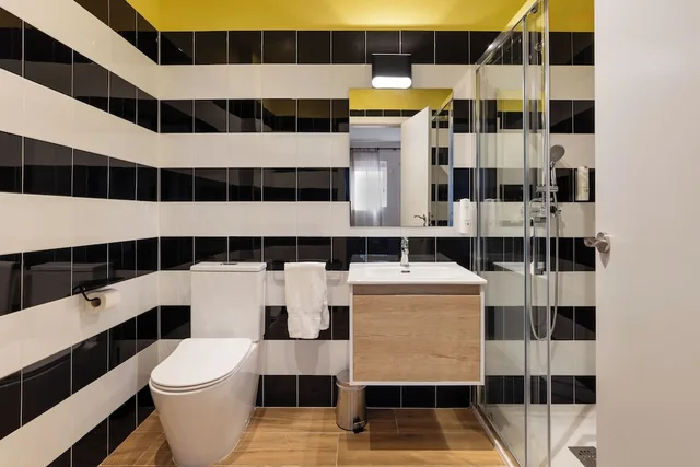 شقة بسريرين منفصلين وسرير كوين بشرفة بغرفتي نوم مع أريكة، Libere Valencia Abastos Apartaments 5/5