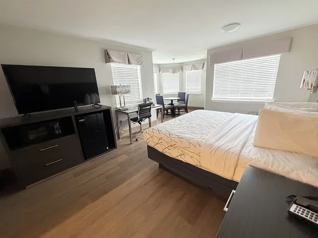 جناح جونيور بسرير كينج، GuestHouse Lexington 2/7