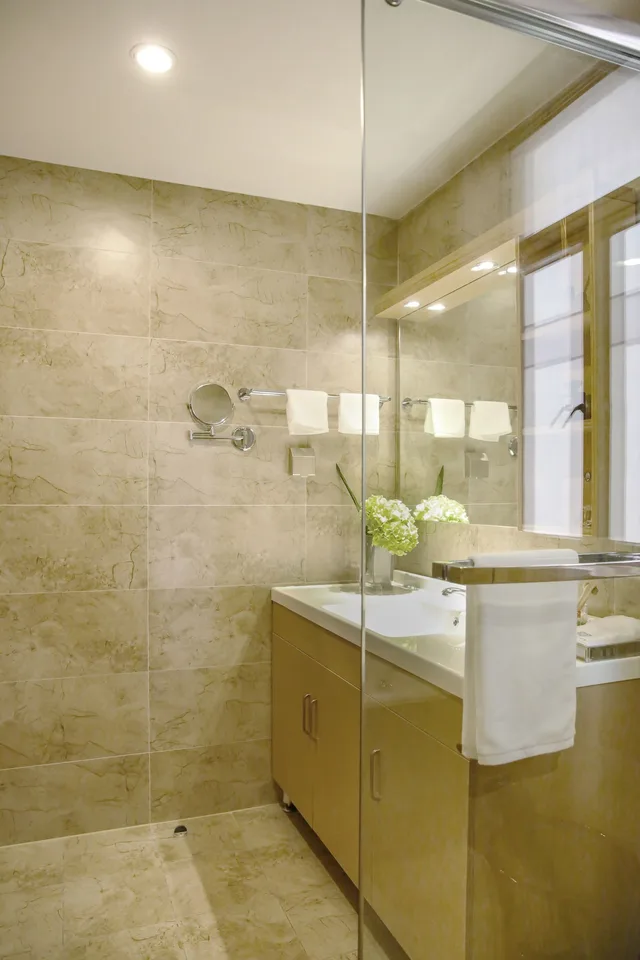 Two Bedroom Deluxe (1King+1Single), Green Court Residence Jinqiao Diamond Shanghai 3/3